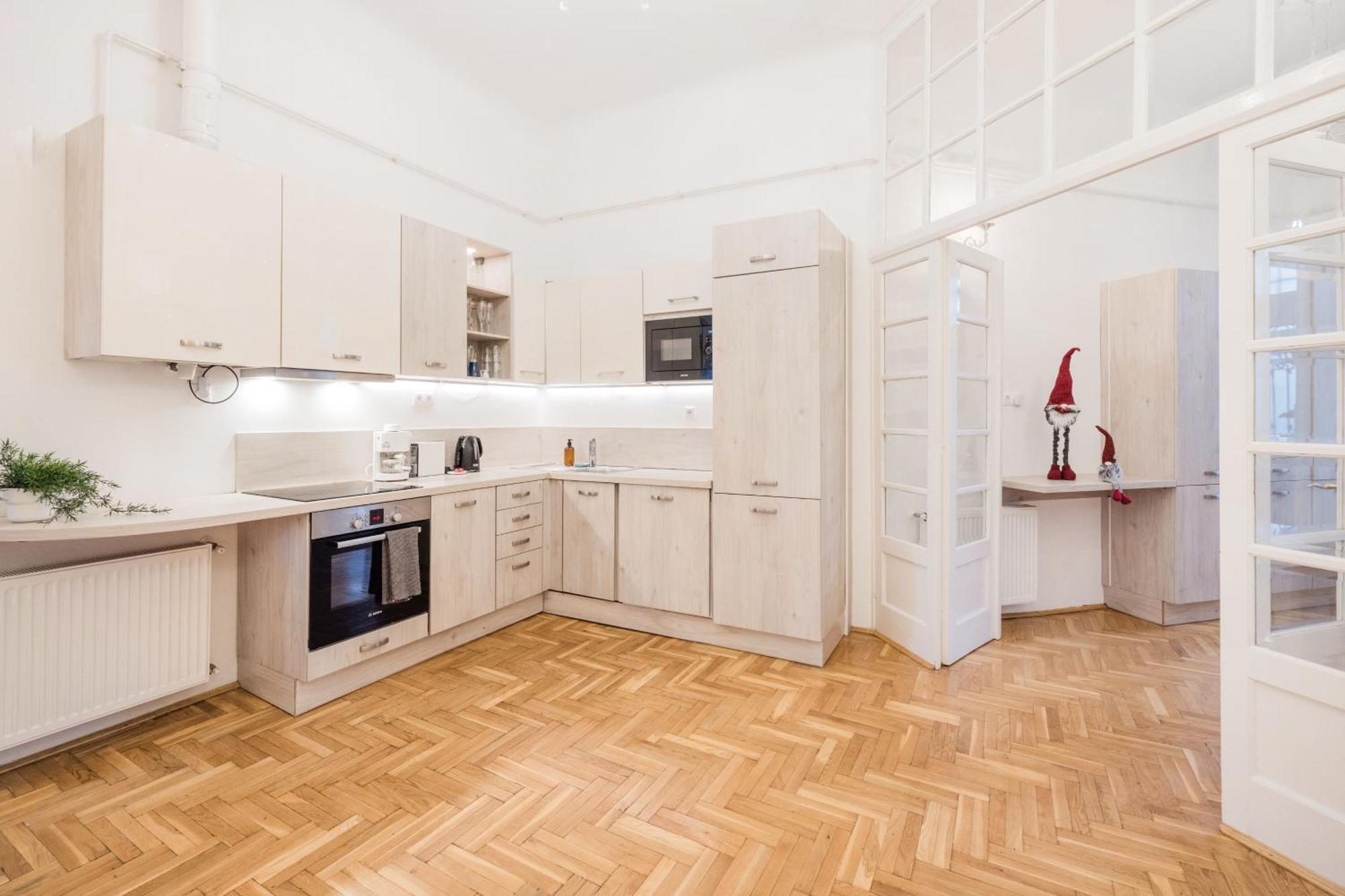 Amazing View Designer Home With Sauna And Jacuzzi 3 Min To Opera House Budapest Exterior photo